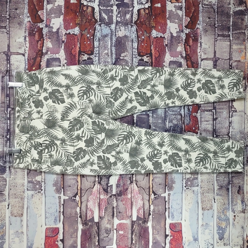 Joe's Jeans Mid Rise Skinny Crop